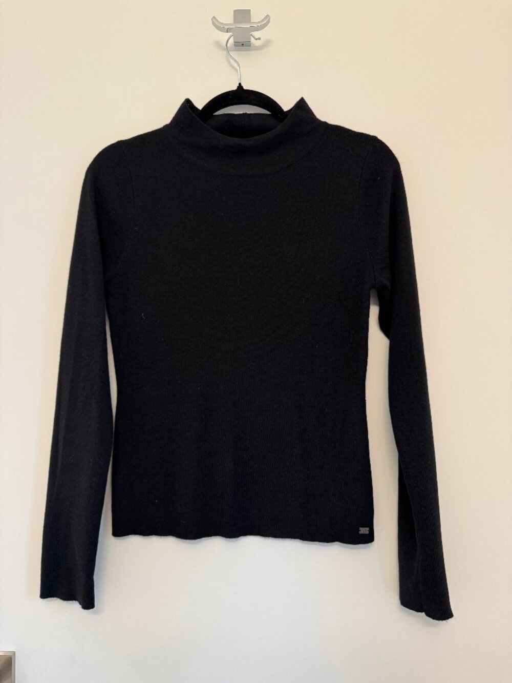 Black Monk & Lou Mockneck Longsleeve Sweater
